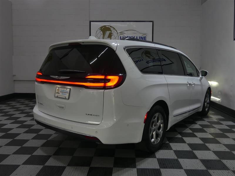 2022 Chrysler Pacifica Limited