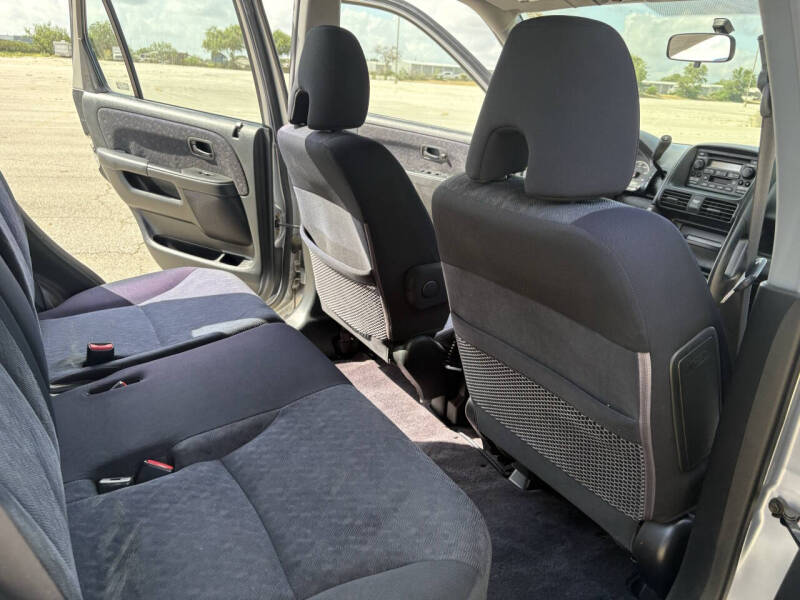 2005 Honda CR-V LX