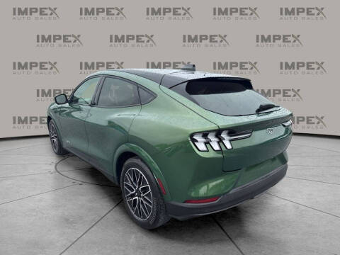 2025 Ford Mustang Mach-E Premium