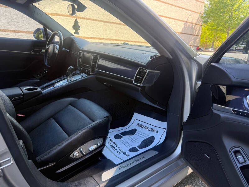 2012 Porsche Panamera
