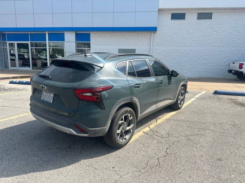 2025 Chevrolet Trax LT