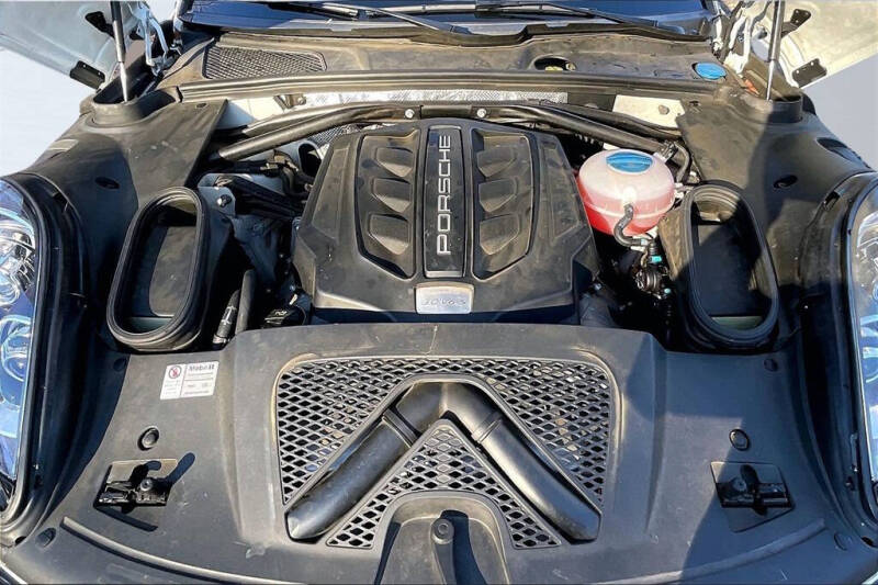 2017 Porsche Macan S