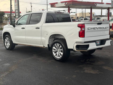 2021 Chevrolet Silverado 1500 Custom