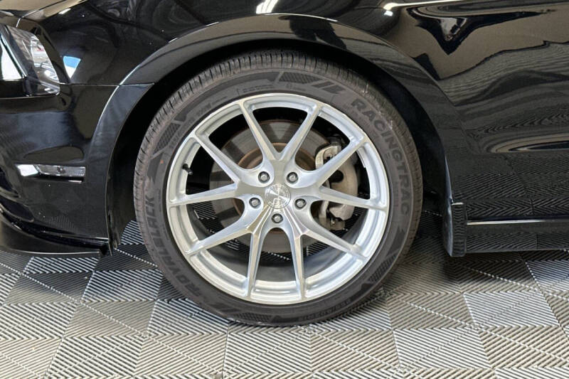 2014 Ford Mustang V6