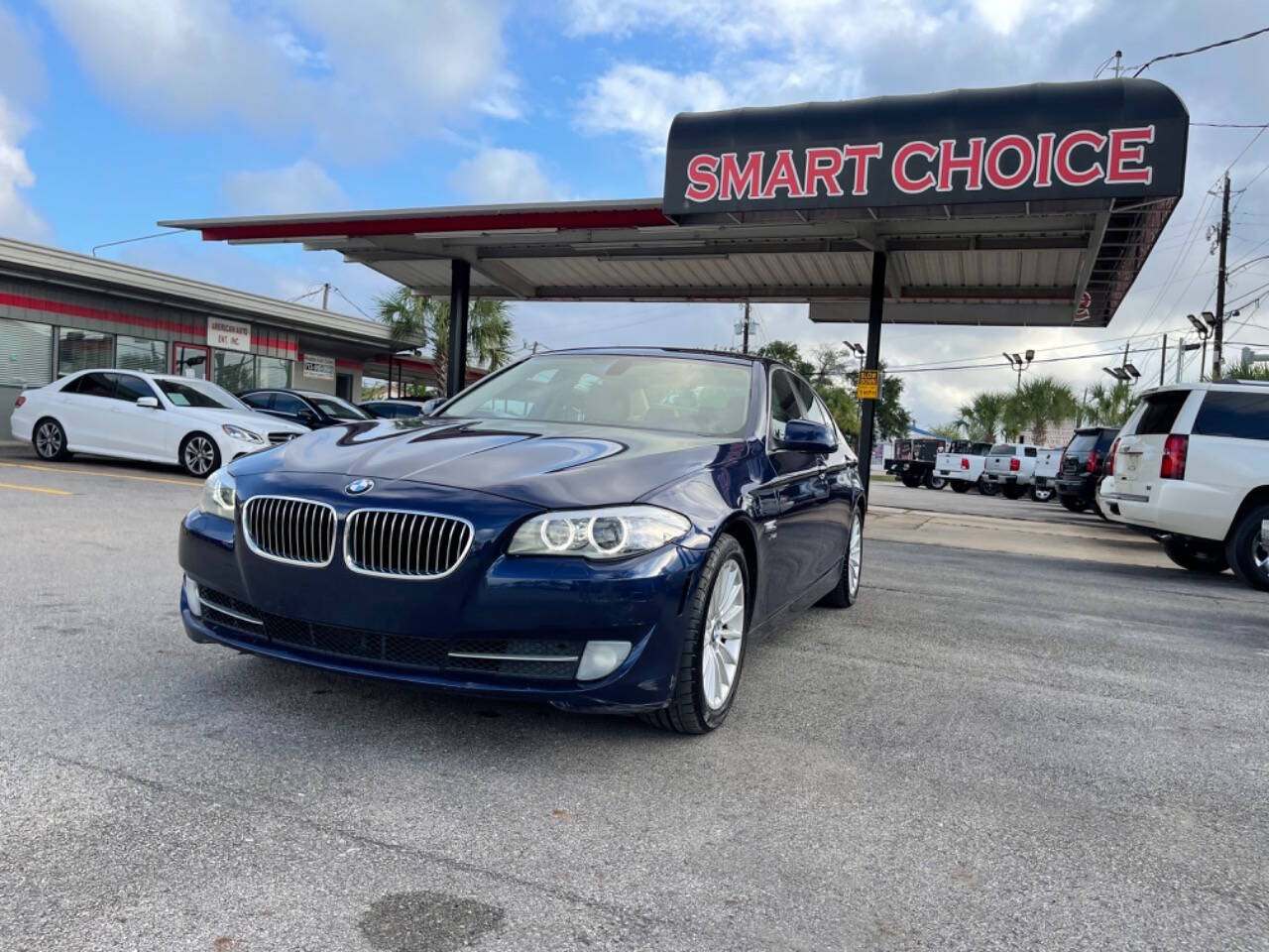 2011 BMW 5 Series for sale at SMART CHOICE AUTO in Pasadena, TX