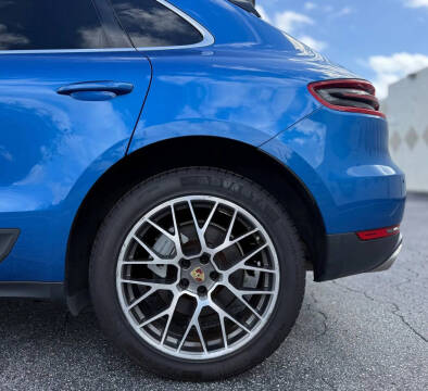 2015 Porsche Macan S
