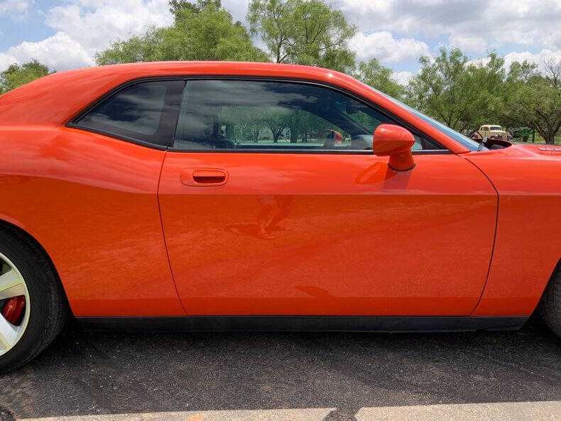 2008 Dodge Challenger SRT8