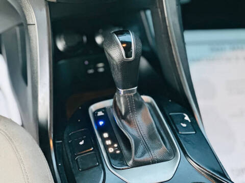 2016 Hyundai Santa Fe SE