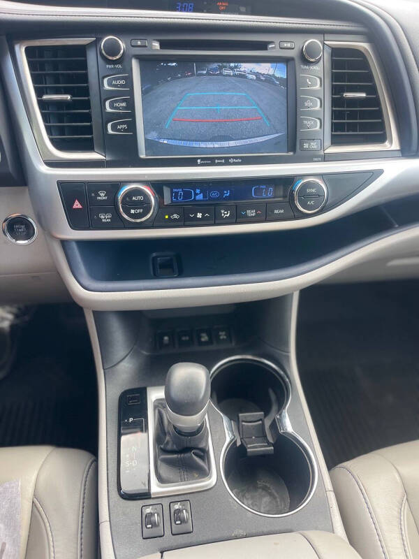 2017 Toyota Highlander XLE