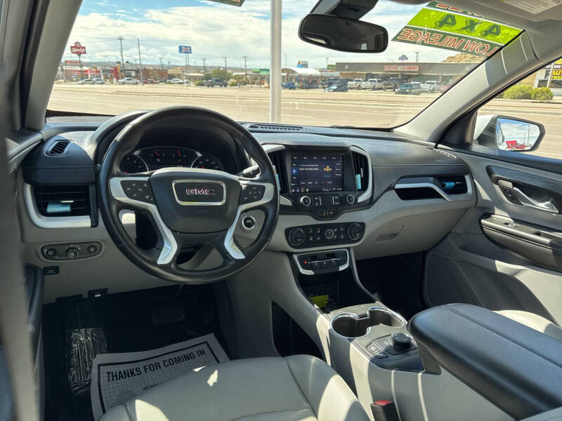 2022 GMC Terrain SLT