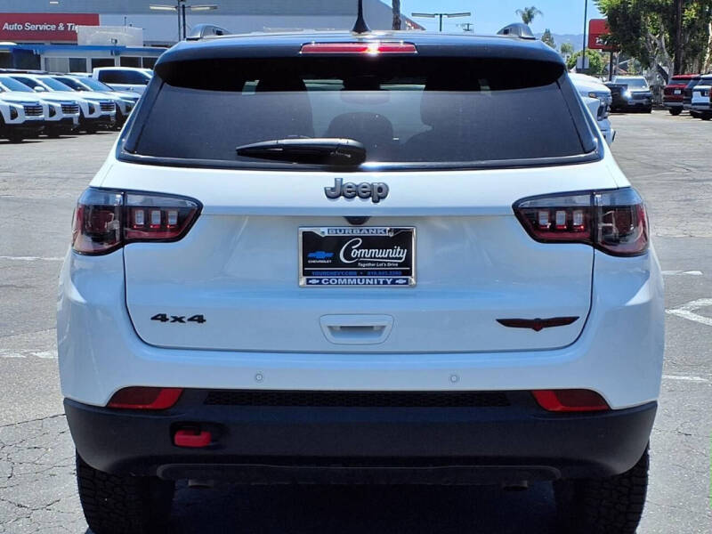 2025 Jeep Compass Trailhawk