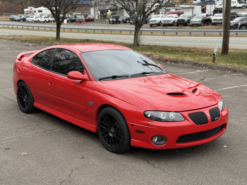 2005 Pontiac GTO Base's photo