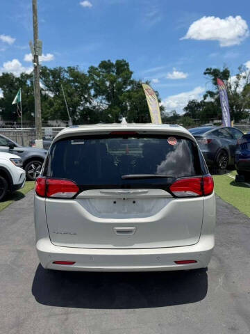 2017 Chrysler Pacifica Touring