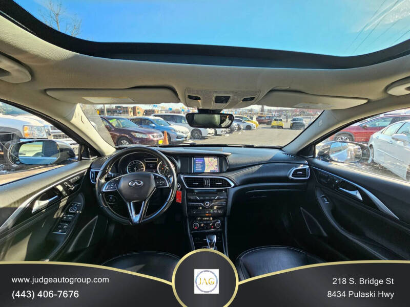 2017 Infiniti QX30 Premium