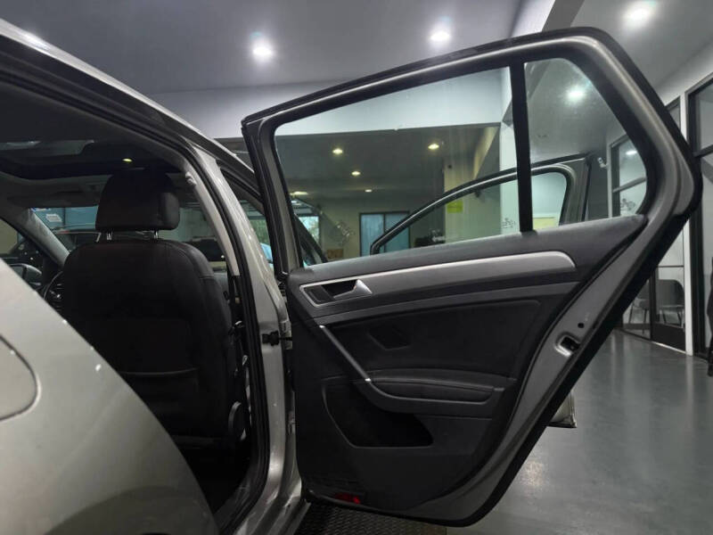 2015 Volkswagen Golf