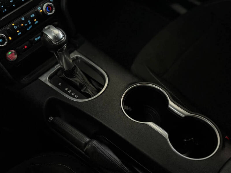 2020 Ford Mustang