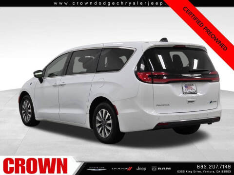 2024 Chrysler Pacifica Plug-In Hybrid Select
