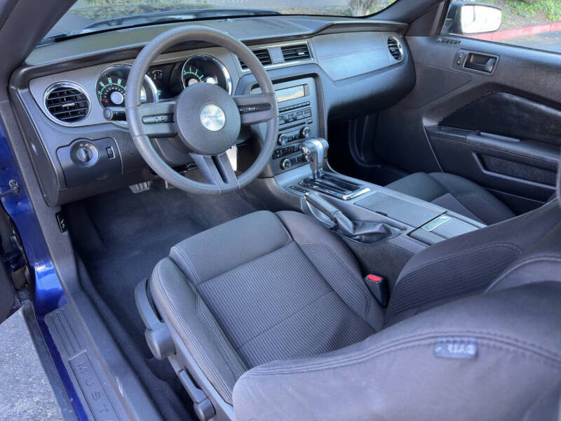 2010 Ford Mustang V6