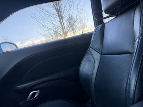 2015 Dodge Challenger SXT Plus