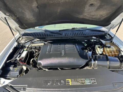 2004 Lincoln Navigator Luxury