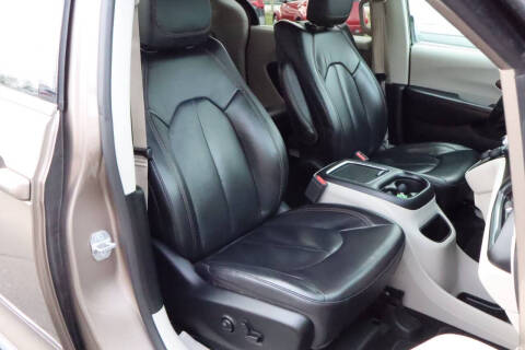 2018 Chrysler Pacifica Touring L Plus
