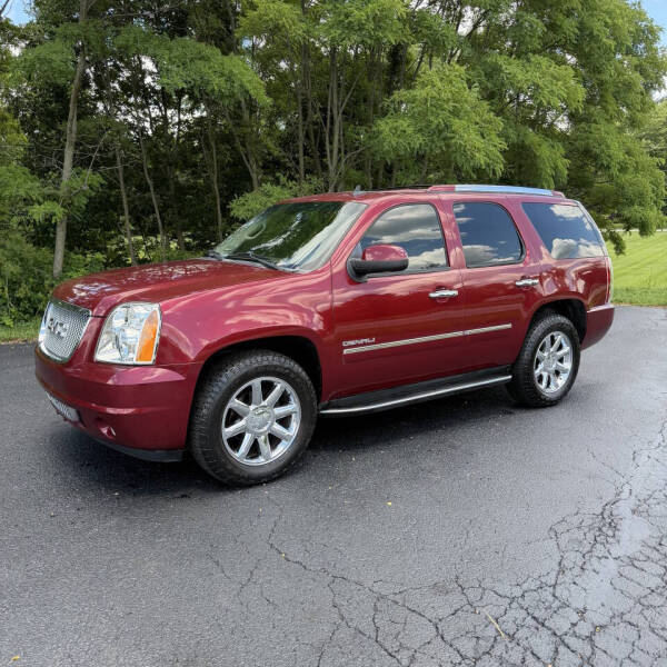 2010 GMC Yukon Denali - AWD's photo