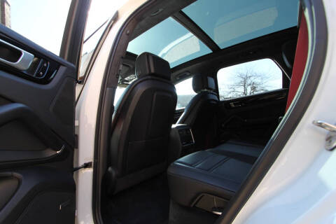 2021 Porsche Cayenne GTS