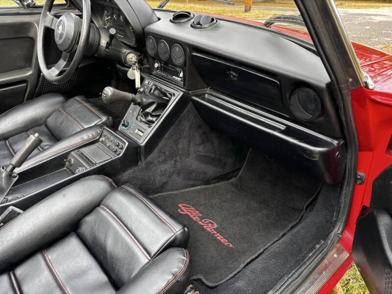 1988 Alfa Romeo Spider Veloce