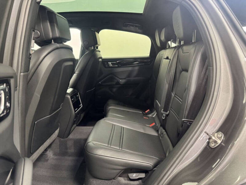2023 Porsche Cayenne