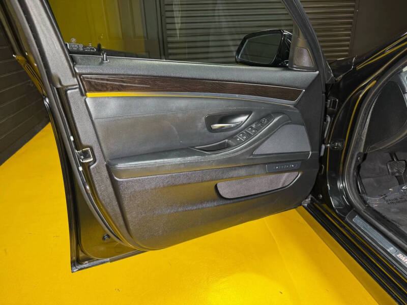 2016 BMW 5 Series 535i