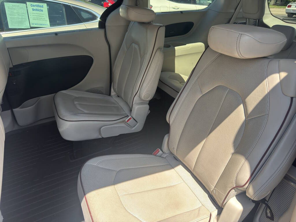 2020 Chrysler Pacifica 24