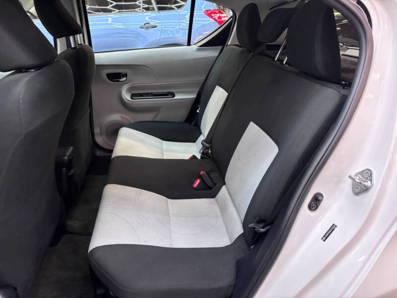 2013 Toyota Prius c