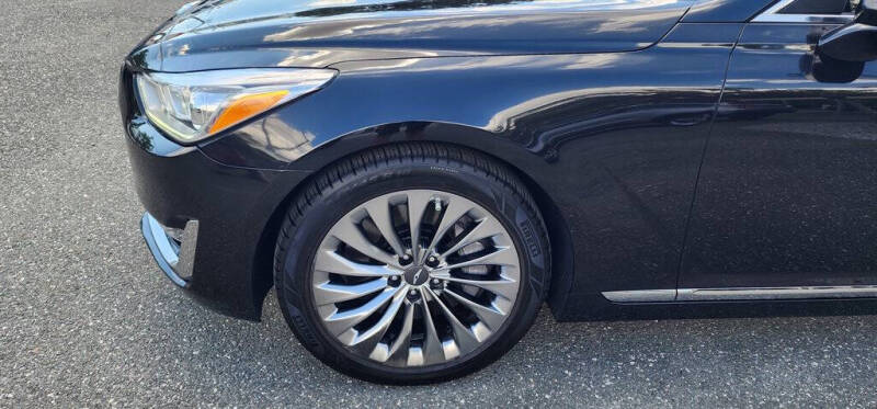 2018 Genesis G90