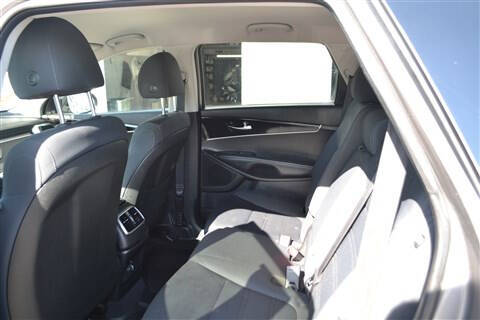 2019 Kia Sorento L