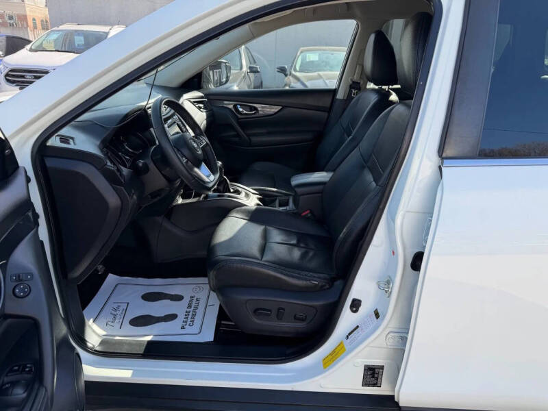 2020 Nissan Rogue