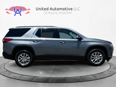 2021 Chevrolet Traverse LT Cloth