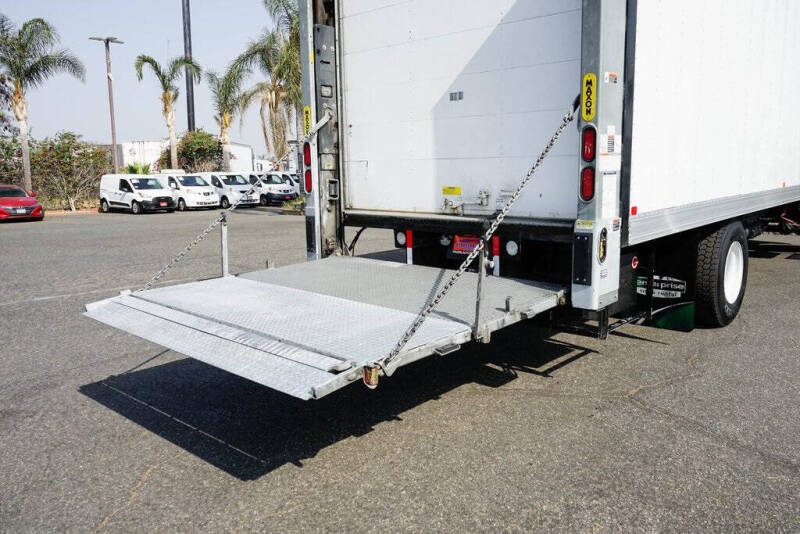 2017 International DuraStar 4300