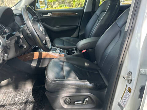 2017 Audi Q5 2.0T quattro Premium Plus