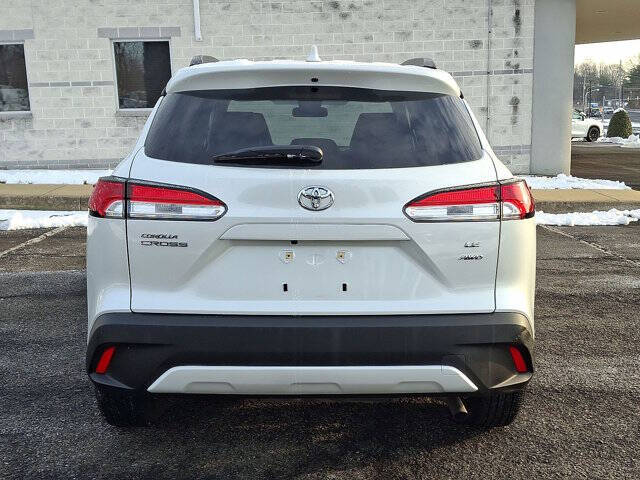 2022 Toyota Corolla Cross LE