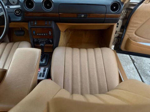1983 Mercedes-Benz 300-Class