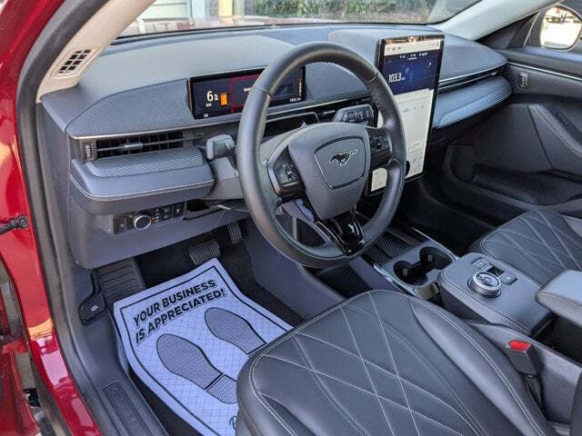 2024 Ford Mustang Mach-E Select