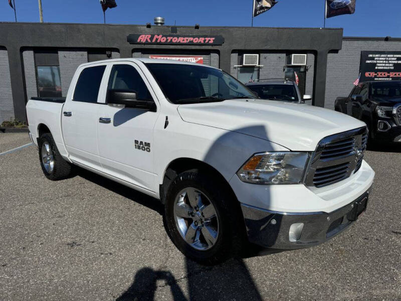 2016 RAM 1500 SLT