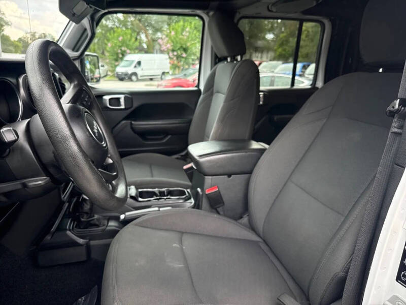 2023 Jeep Gladiator Willys Sport