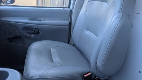 2004 Ford E-Series