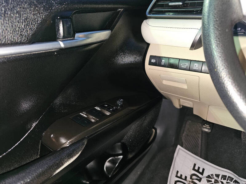 2024 Toyota Camry LE