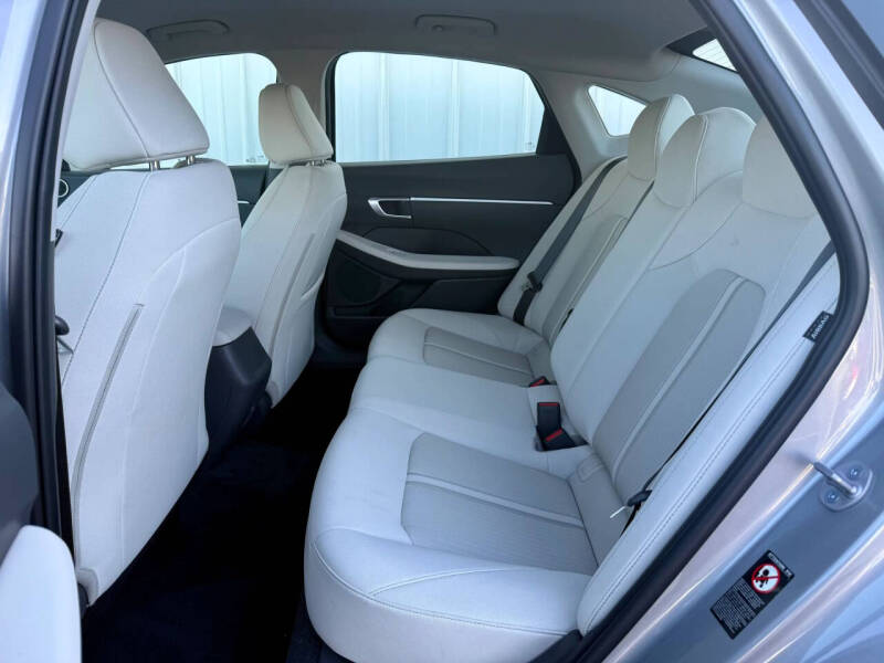 2023 Hyundai Sonata SE