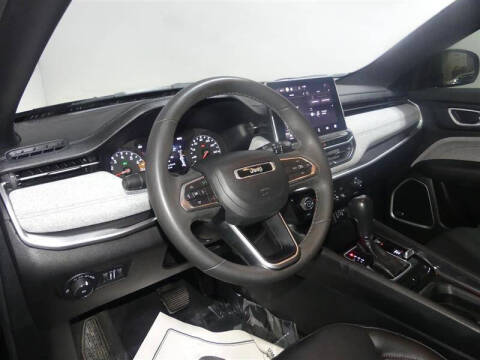 2023 Jeep Compass Latitude Lux