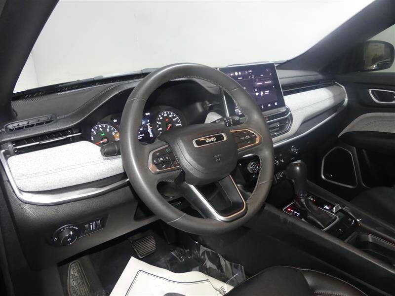 2023 Jeep Compass Latitude Lux