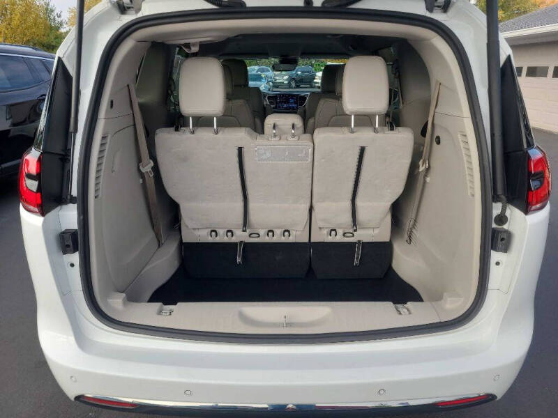 2021 Chrysler Pacifica Touring L