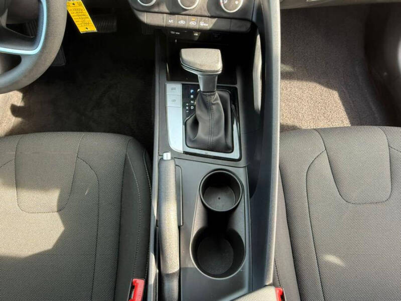 2022 Hyundai Elantra